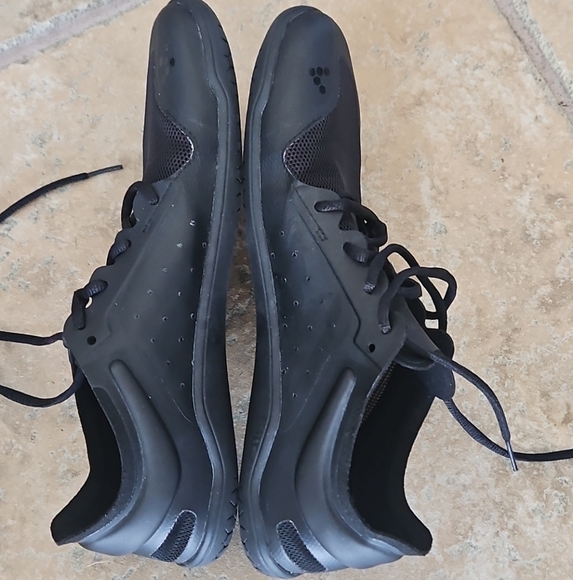 Women’s Vivobarefoot Primus Lite III- Black - Size 40 US 9 All Black - Picture 2 of 8